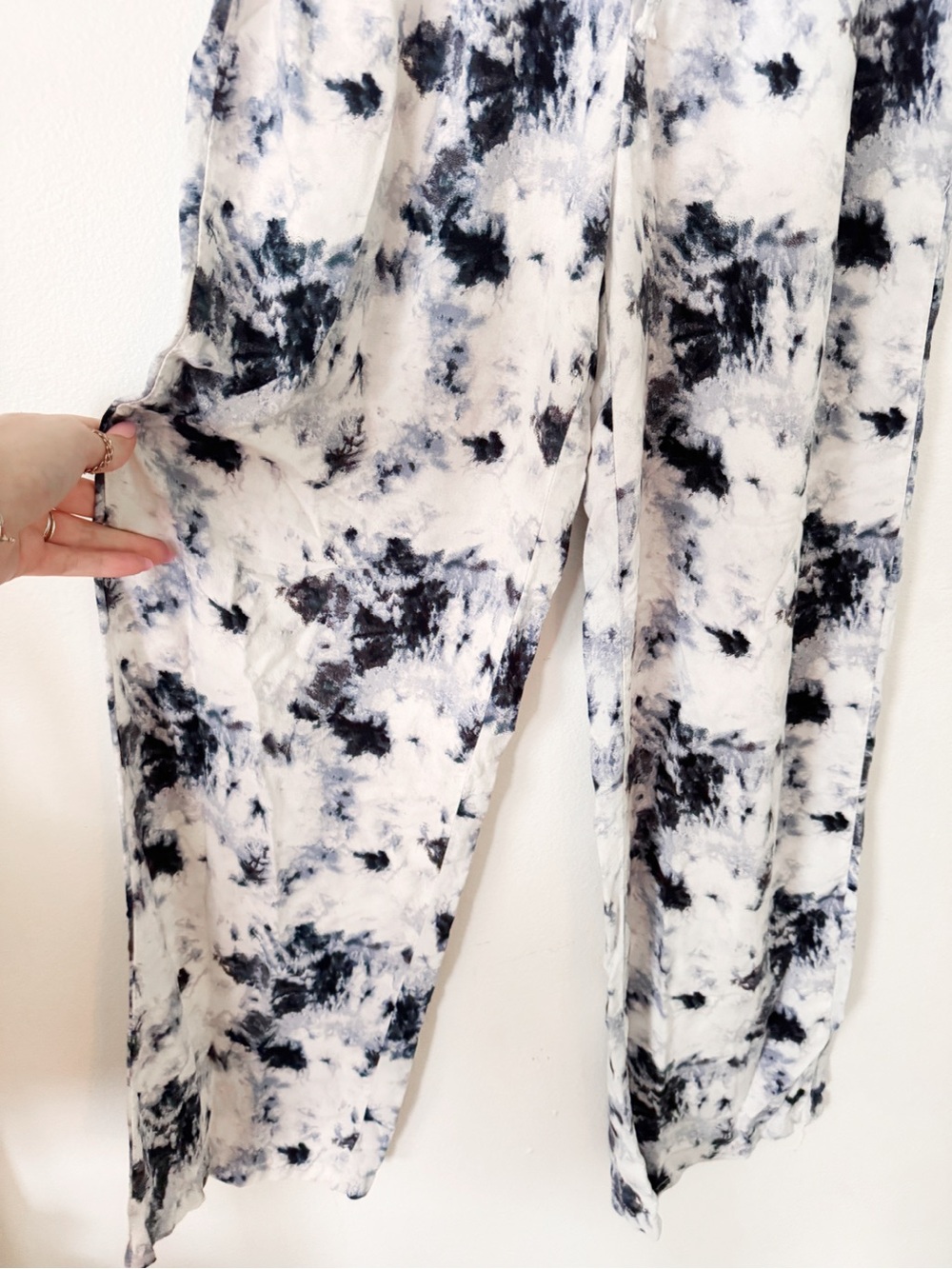Double Zero Black & White Tie-Dye Lounge Pants Small - Picture 2 of 4